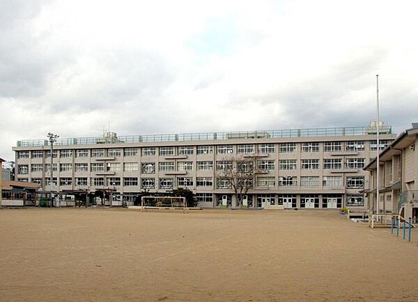 仙台市立宮城野小学校（徒歩10分） 749m