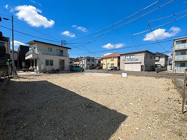 （現地写真）お好きなハウスメーカー・選べる外観・自由な間取り！こだわりがたっぷり詰まったお家が建てれますね。・※土地分筆のご相談も可能です。