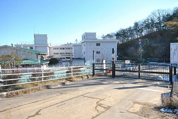 仙台市立折立小学校 徒歩35分。 2780m