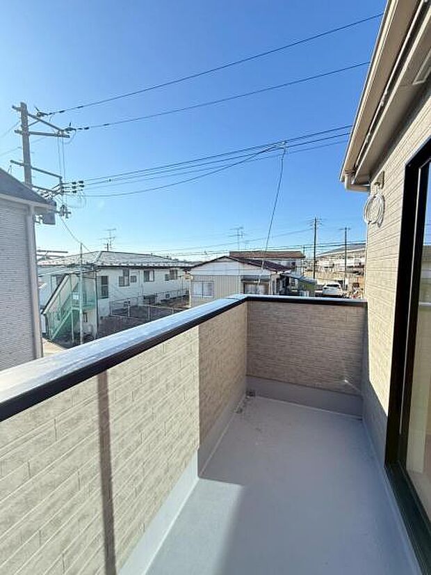 南バルコニーで毎日のお洗濯もラクラク快適！