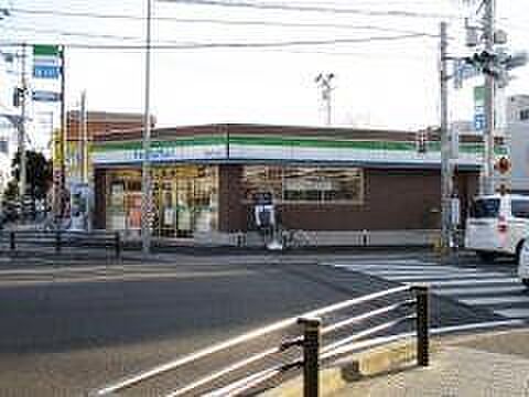 コンビニ ファミリーマート 宮町四丁目店　徒歩6分(487m)