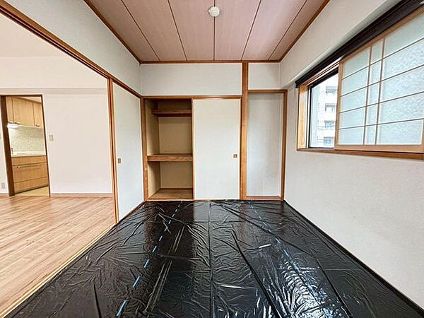 《和室6帖》すぐに横になれる和室はみんながホッと一息つける空間。
