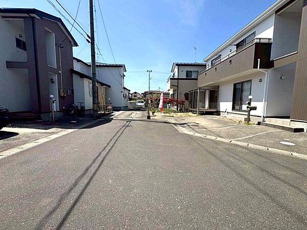 《前面道路》前面道路は広々6.0ｍ！運転が苦手な方にも安心です！