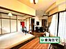 リビング/ダイニング：《リビング》16.8帖リビング＋和室6帖の広々空間。テラス・専用庭から明るい陽射しが差し込みます・＊