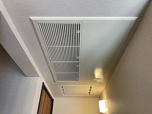 【Ｚ空調（全館空調）】優れた「気密性・断熱性」を持った住まいに、ダイキンの「空調システム」、協立エアテックの「換気システム」を完備。24時間365日を快適に過ごすことができます。