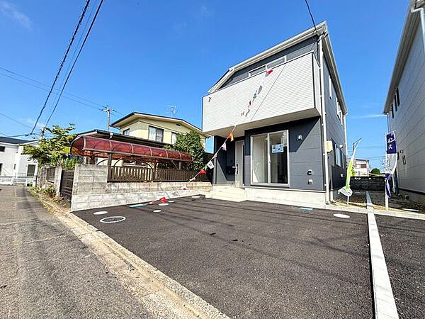 小さなお子様も無理なく通える！小学校まで徒歩5分の近さです！