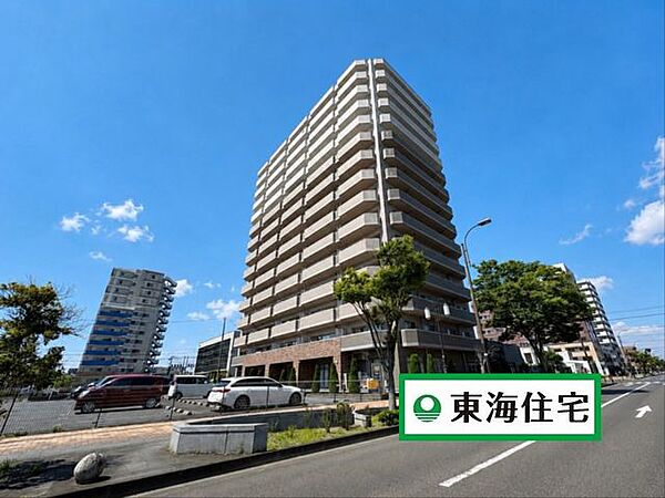 ペット飼育相談可能。駐車場の空き状況など、お気軽にお問い合わせください。　※画像は実際の写真にCG加工を加えたものです。