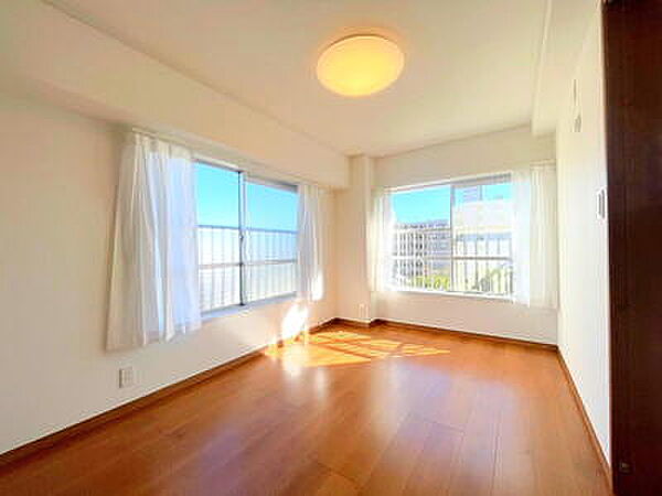 apartment 神奈川県横浜市磯子区磯子3丁目
地図を見る