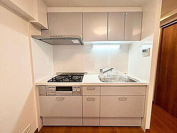 apartment 神奈川県横浜市磯子区磯子3丁目
地図を見る