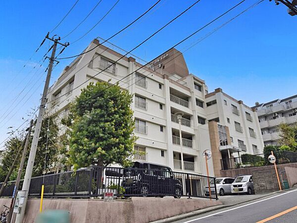apartment 神奈川県横浜市磯子区磯子3丁目
地図を見る