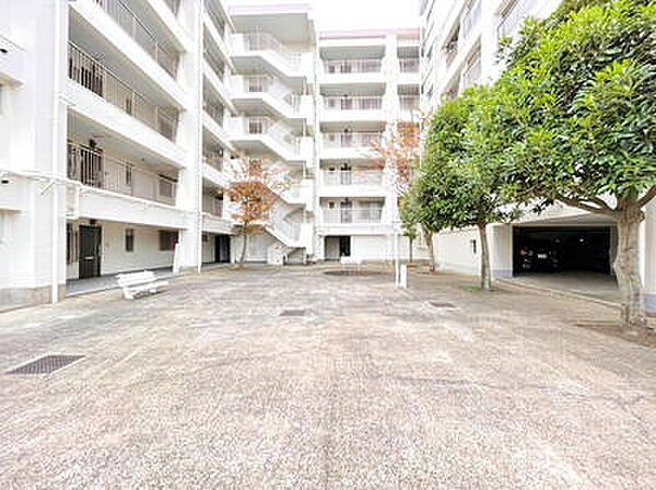 apartment 神奈川県横浜市磯子区磯子3丁目
地図を見る