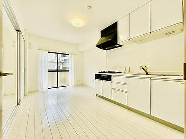 apartment 神奈川県横浜市旭区市沢町
地図を見る