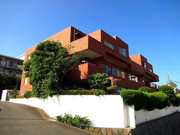 apartment 神奈川県横浜市南区永田台
地図を見る