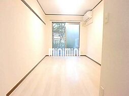 フローラルメゾン 1階ワンルームのリビング/ダイニング