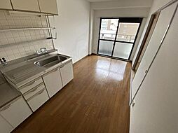 ナディア城東 5階2DKのリビング/ダイニング