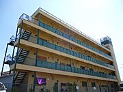 蛍池駅より徒歩10分 4階 築50年の賃貸物件