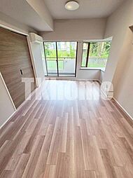 インプルーブ西早稲田 102 1階3LDKのリビング/ダイニング