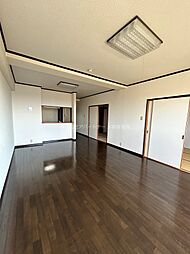 ファミール黒髪 308 3階4LDKのリビング/ダイニング