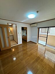 ファーストヴィラ水前寺 203 2階1LDKのリビング/ダイニング