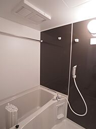 ドルチェスカイ II 106 1階1LDKの室内