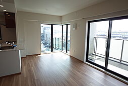 阪急神戸本線 西宮北口駅 徒歩14分の賃貸マンション 4階3LDKのリビング/ダイニング