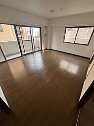 JR東海道・山陽本線 元町駅 徒歩15分の賃貸マンション 1階3LDKのリビング/ダイニング