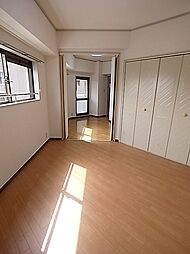 JR東海道・山陽本線 三ノ宮駅 徒歩11分の賃貸マンション 4階1DKのリビング/ダイニング