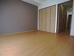 阪急神戸本線 武庫之荘駅 徒歩8分の賃貸マンション 5階1Kのリビング/ダイニング