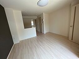 阪急伊丹線 伊丹駅 バス14分 西野下車 徒歩4分の賃貸アパート 1階1LDKのリビング/ダイニング