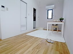 阪急神戸本線 塚口駅 徒歩5分の賃貸マンション 2階ワンルームのリビング/ダイニング