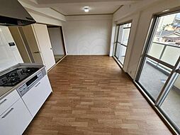 サンロイヤル北園田ブランシュール 3階3LDKのリビング/ダイニング