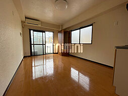 ヴィラジュクリー 2階ワンルームのリビング/ダイニング