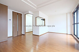 メゾン・アラモード 2階1LDKのリビング/ダイニング