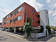 新田辺駅より徒歩4分 築33年9ヶ月 3階建の賃貸物件