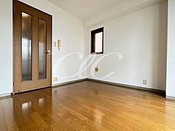 ドヌール・ローゼ 201 2階1Kのリビング/ダイニング