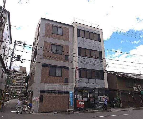 画像9:京都知恩院前郵便局まで268m 東山駅から200メートルほどです。