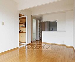 ユニハイム伏見大手筋 703 7階2LDKのリビング/ダイニング