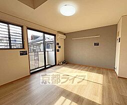 Ｄ−ｒｏｏｍ石山ＡＷＡＺＵ B202 2階ワンルームのリビング/ダイニング