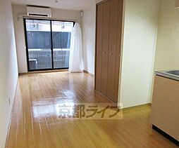 プルーリオン山科駅前 105 1階ワンルームのリビング/ダイニング