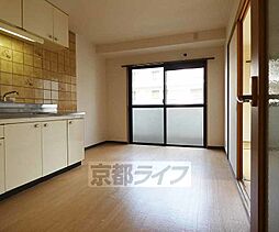 ヤムズIII 301 3階3DKのリビング/ダイニング