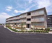 木幡駅より徒歩8分 2階 築11年9ヶ月の賃貸物件