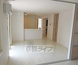 ミッレ・エレガンツァ 102 1階2LDKのリビング/ダイニング