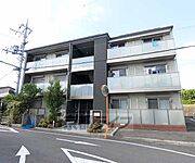 桂川駅より徒歩25分 3階 築9年4ヶ月の賃貸物件