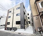 太秦駅より徒歩9分 3階 築1年7ヶ月の賃貸物件