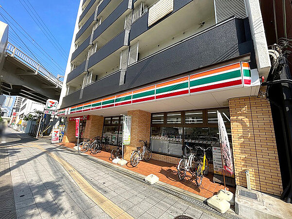 セブンイレブン大阪南市岡三丁目店