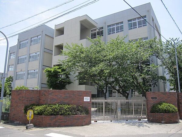 姫路市立東小学校
