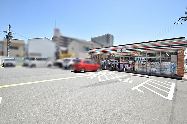 セブンイレブン姫路船丘町店