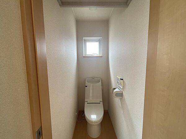 2F トイレ
