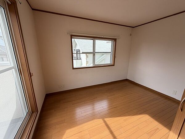 2階東側の洋室