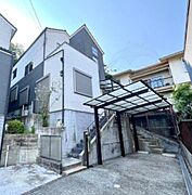 甲陽園駅より徒歩13分 築11年10ヶ月 2階建の賃貸物件